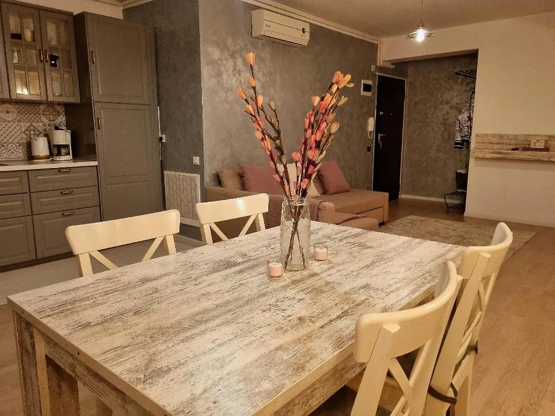 Park Residence 5, 2 Bedroom Apartment Bucharest